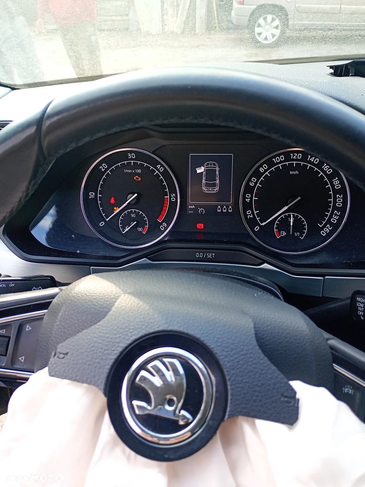 Skoda Superb 2.0 TDI Ambition - 14