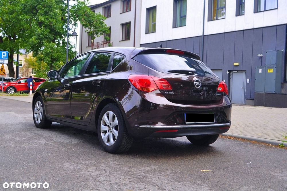 Opel Astra - 4