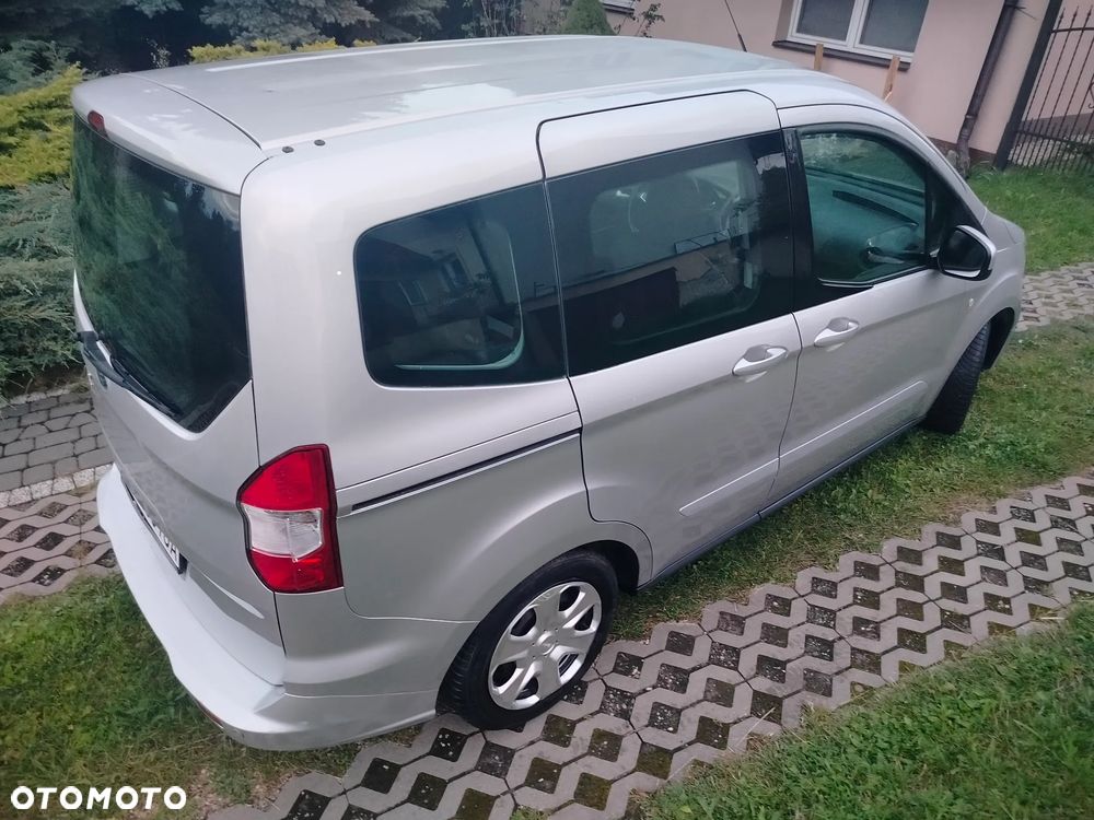 Ford Tourneo Courier 1.6 TDCi S&S Titanium - 14
