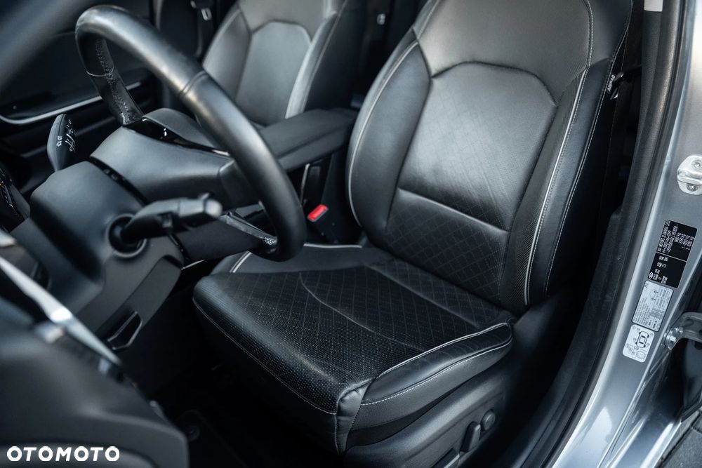 Kia Ceed 1.4 T-GDI DCT OPF Platinum Edition - 19