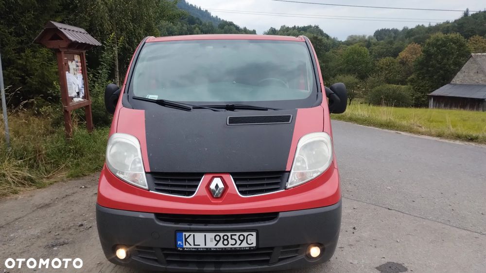 Renault TRAFIC - 2