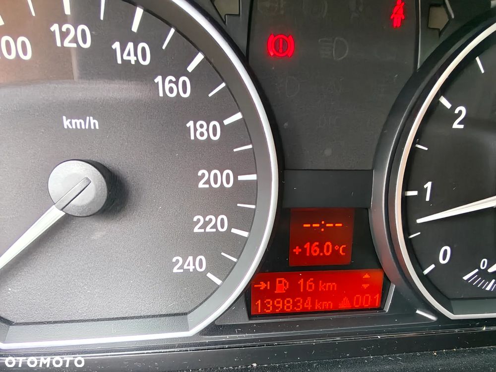 BMW Seria 1 116i - 10
