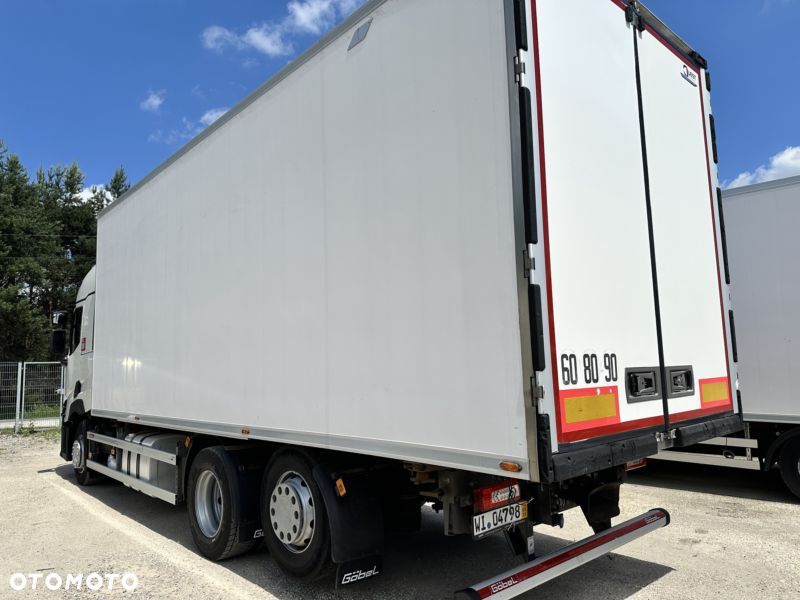 Renault T-480 - 5