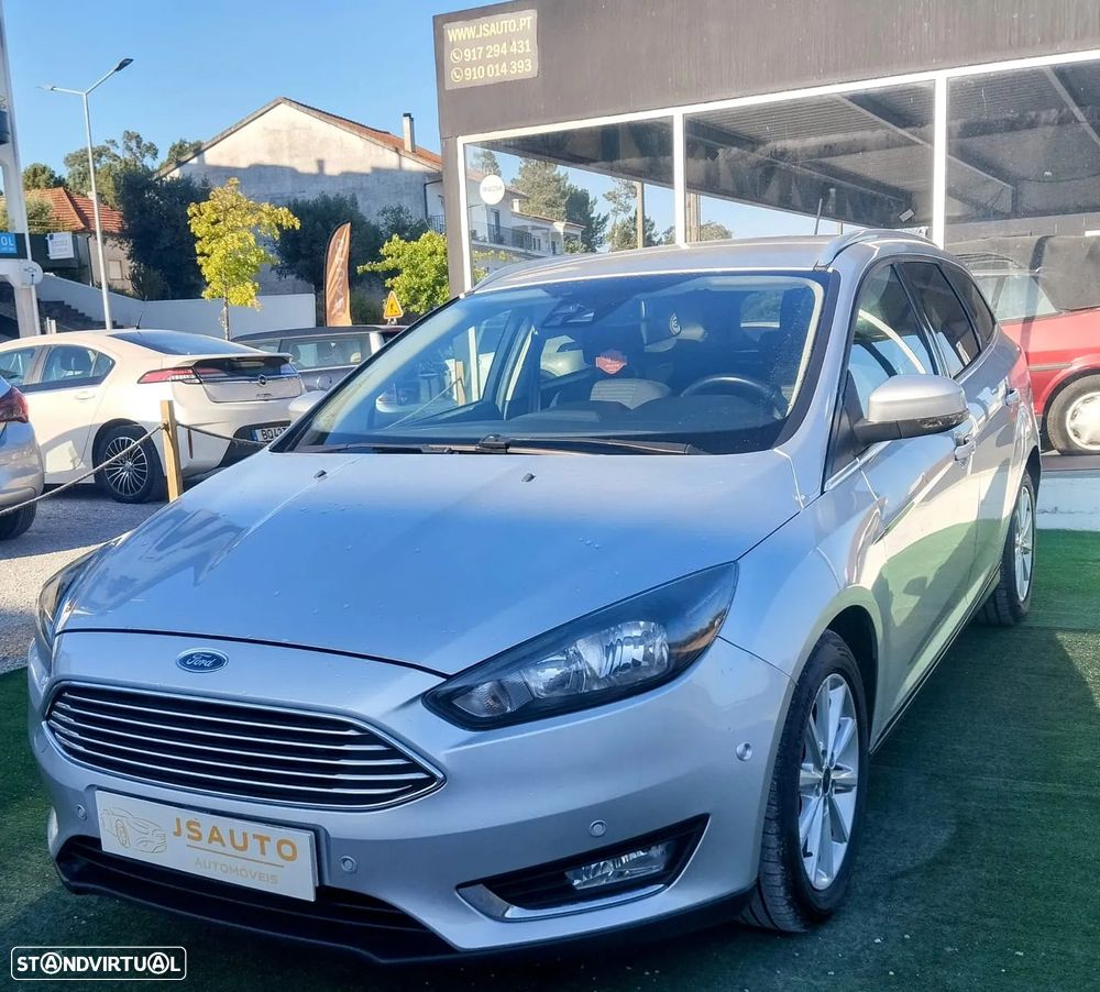 Ford Focus SW 1.5 TDCi EcoBlue Active - 4