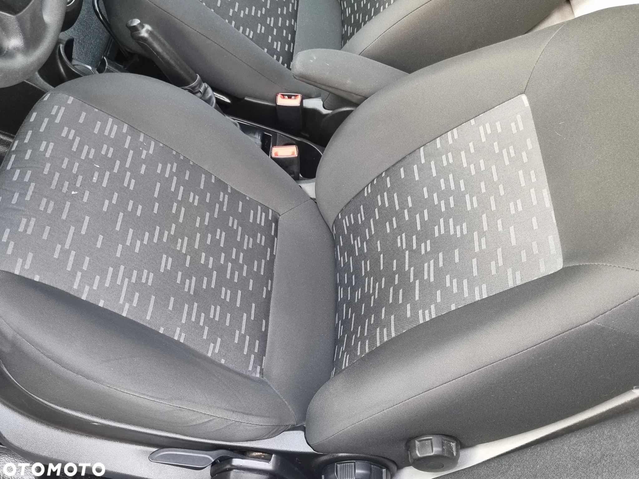 Opel COMBO - 10
