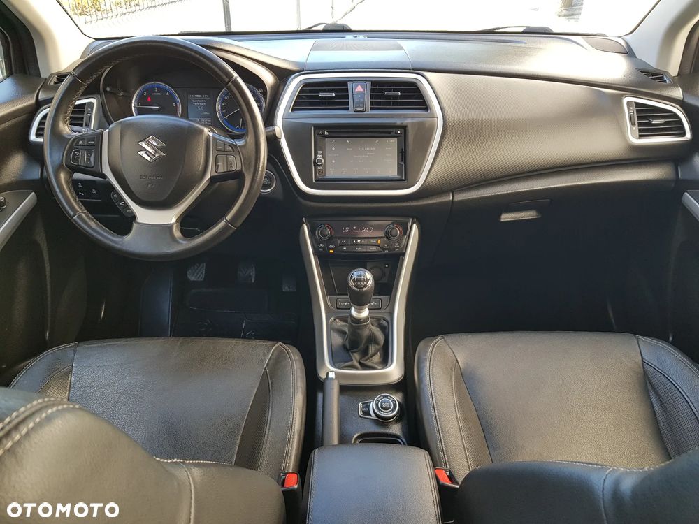 Suzuki SX4 S-Cross - 10