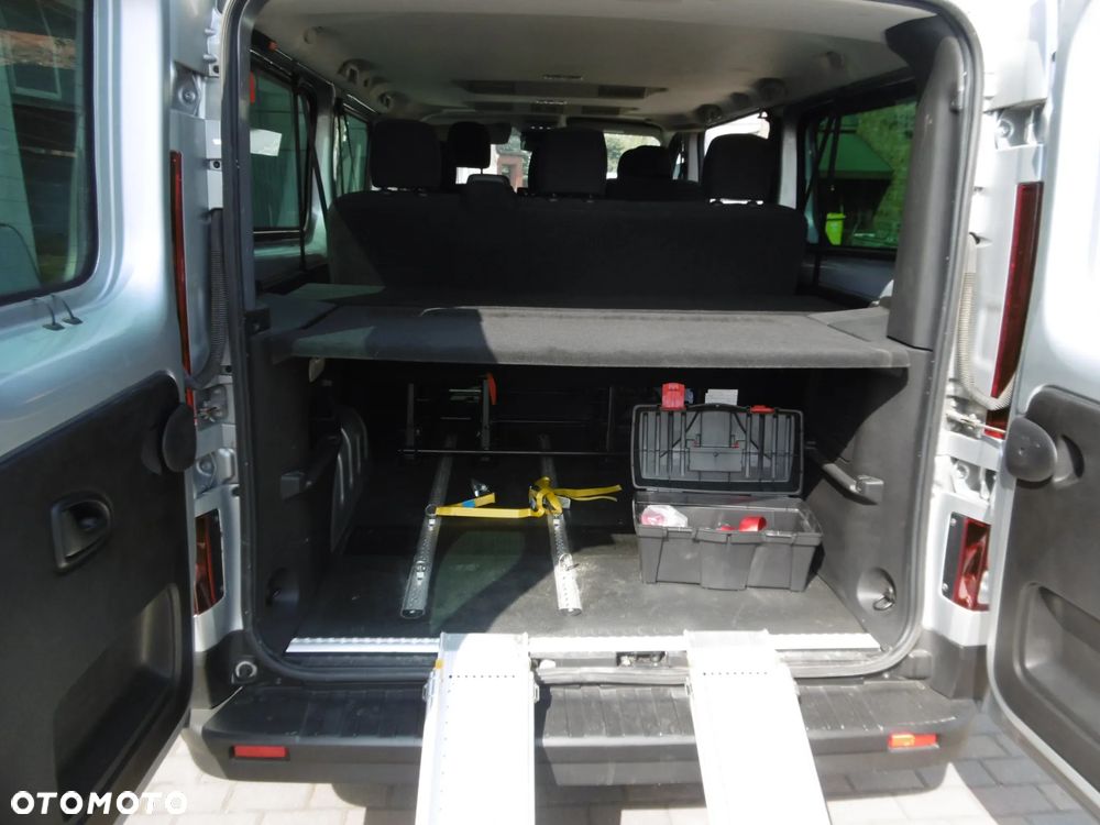 Renault Trafic 2.0 dCi Escapade - 13