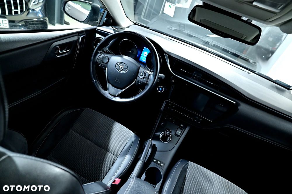 Toyota Auris - 24