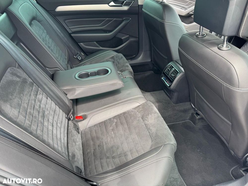 Volkswagen Passat 2.0 TDI DSG 4Motion Highline - 14