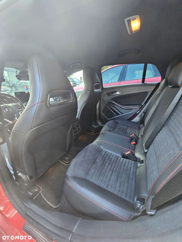 Mercedes-Benz CLA 200 7G-DCT AMG Line - 7