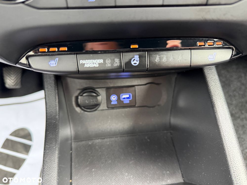 Hyundai i20 1.25 Wersja Jubileuszowa - 31