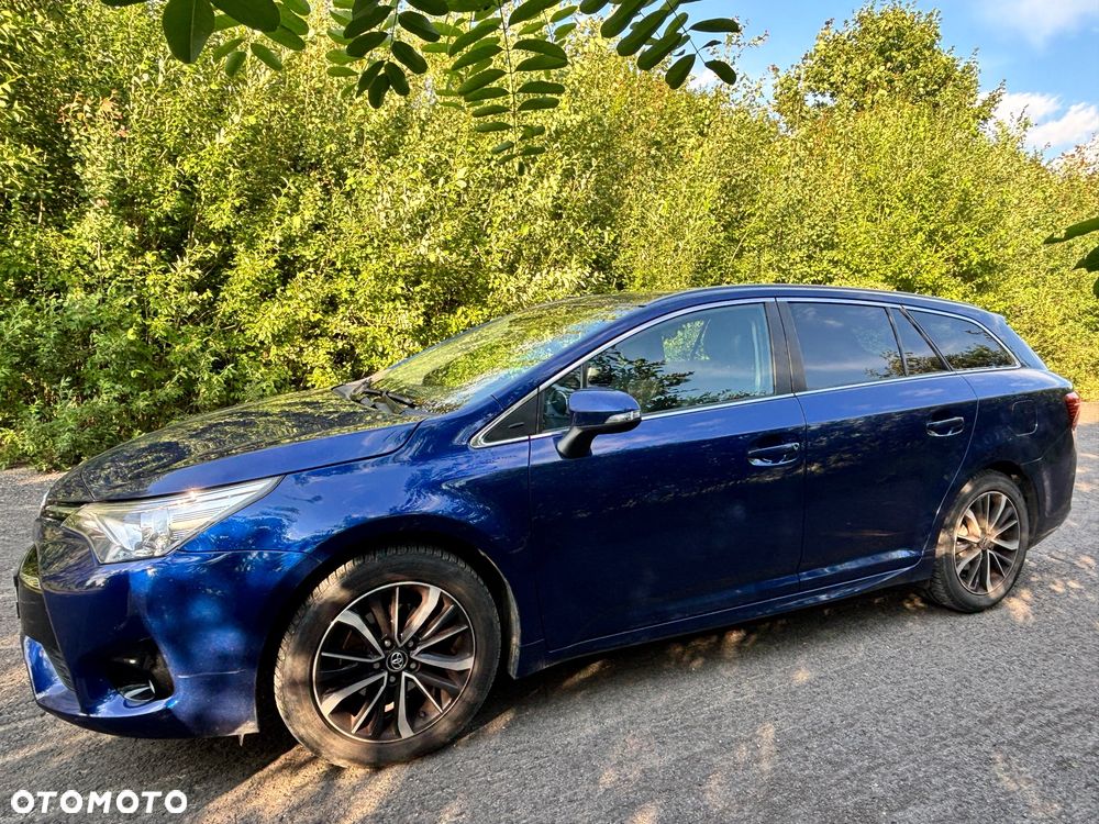 Toyota Avensis 1.8 Selection MS - 5