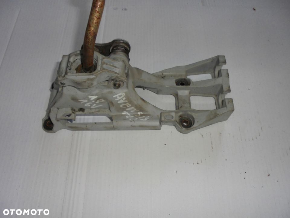 LEWAREK ZMIANY BIEGOW AVENSIS T22 1.8 - 2