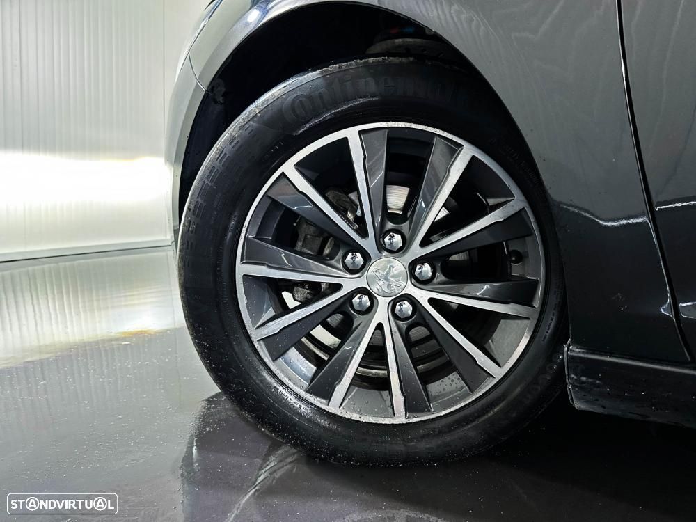 Peugeot 308 1.2 PureTech Allure - 54