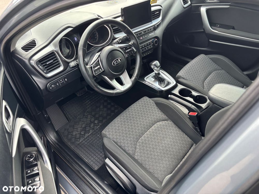 Kia Ceed 1.6 CRDi SCR M DCT - 8
