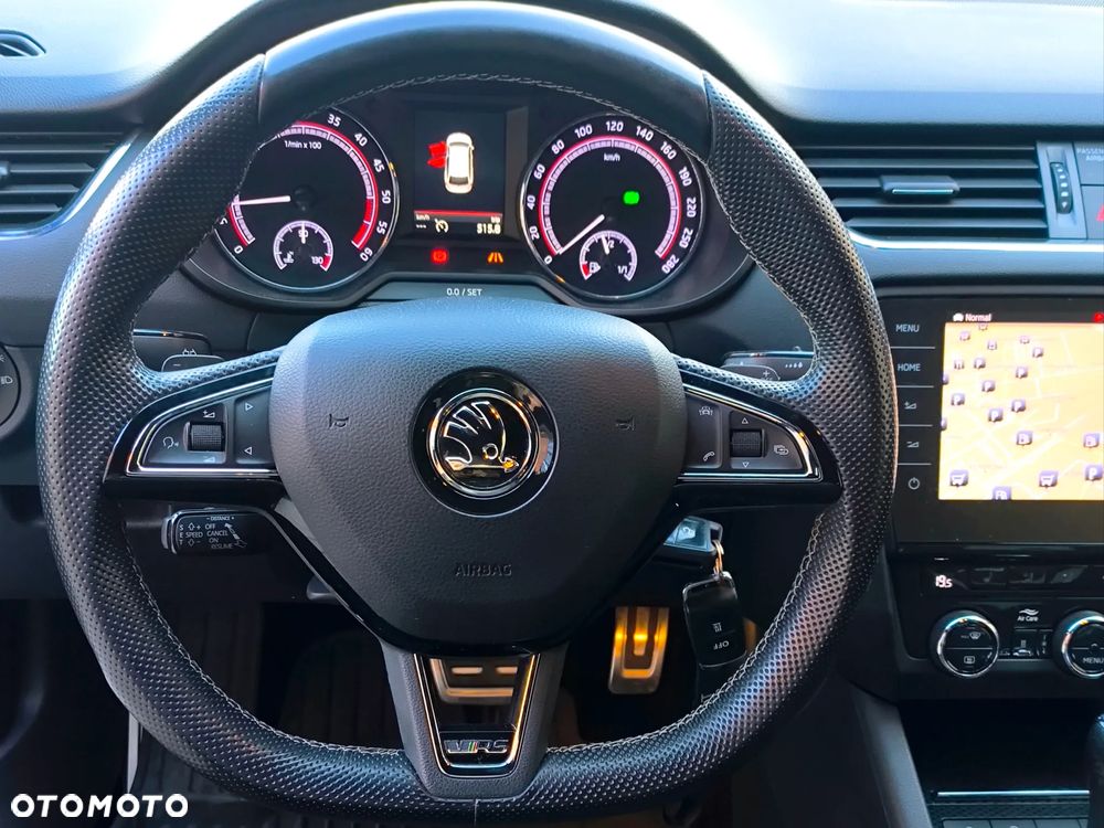 Skoda Octavia 2.0 TDI 4x4 DSG RS - 11