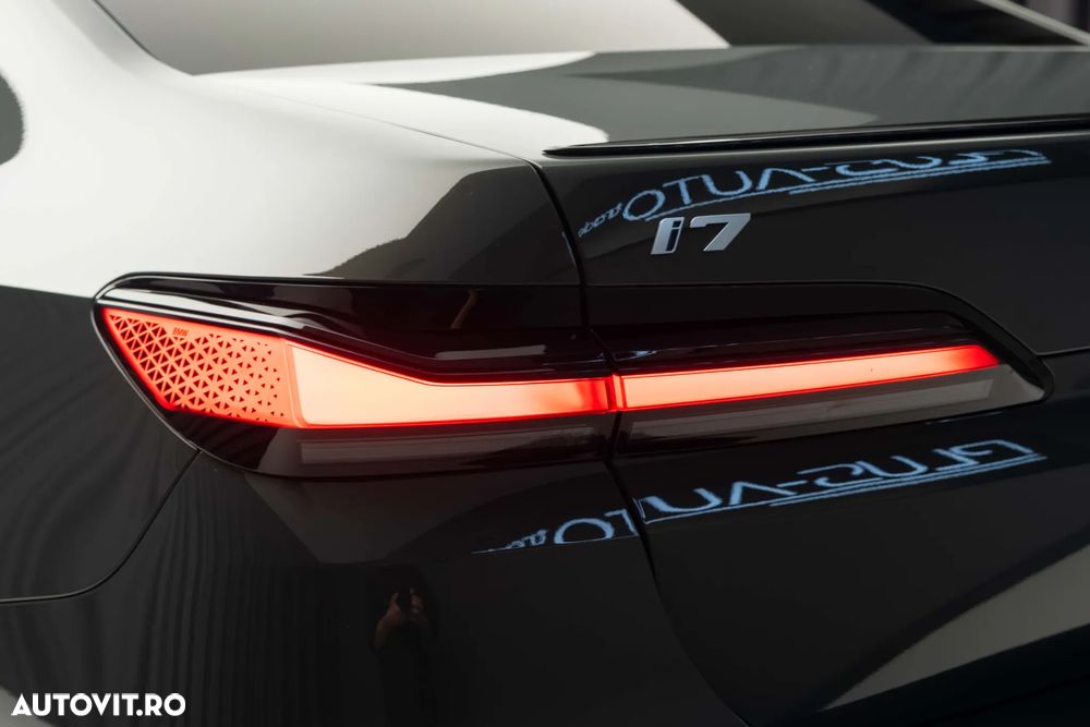 BMW i7 - 15