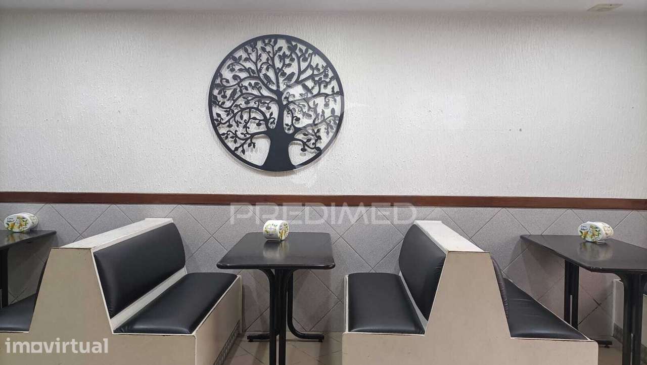 Cafetaria para trespasse no centro de S. Mamede do Coronado - Grande imagem: 3/20