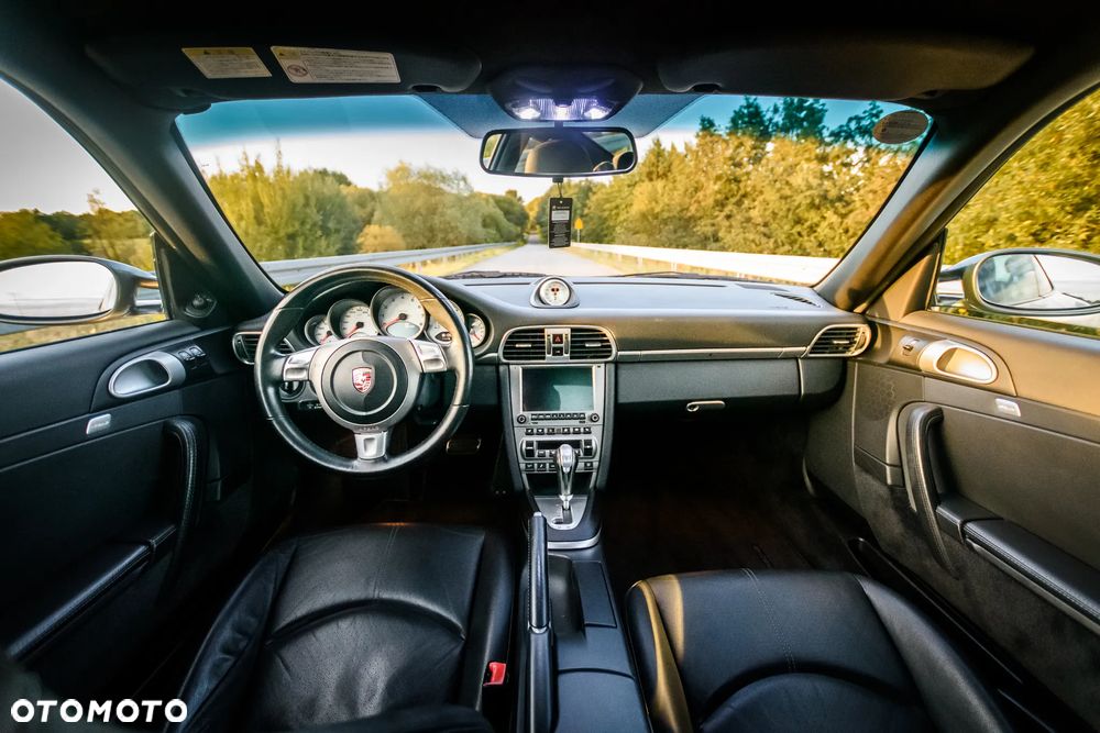 Porsche 911 Carrera S Tiptronic - 18