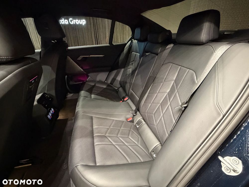 BMW Seria 5 520d - 15