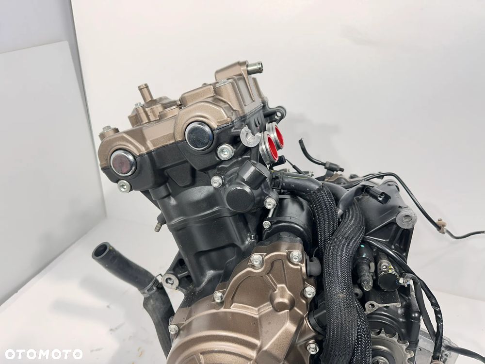 Silnik  Honda CB 500 FA   19-23R  PC62  15.796km - 2