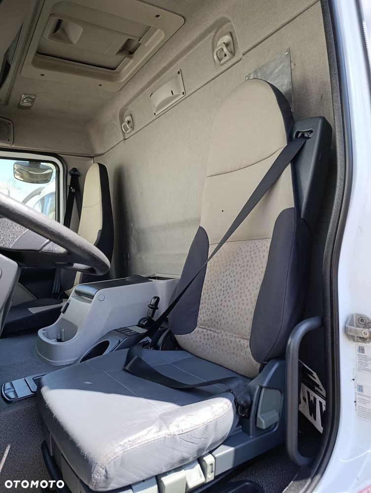 FOTEL KIEROWCY RENAULT MIDLUM PREMIUM DXI EURO 4 EURO 5 - 1