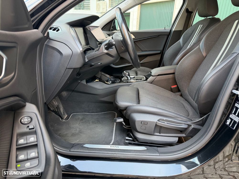 BMW 118 i Aut. Sport Line - 9