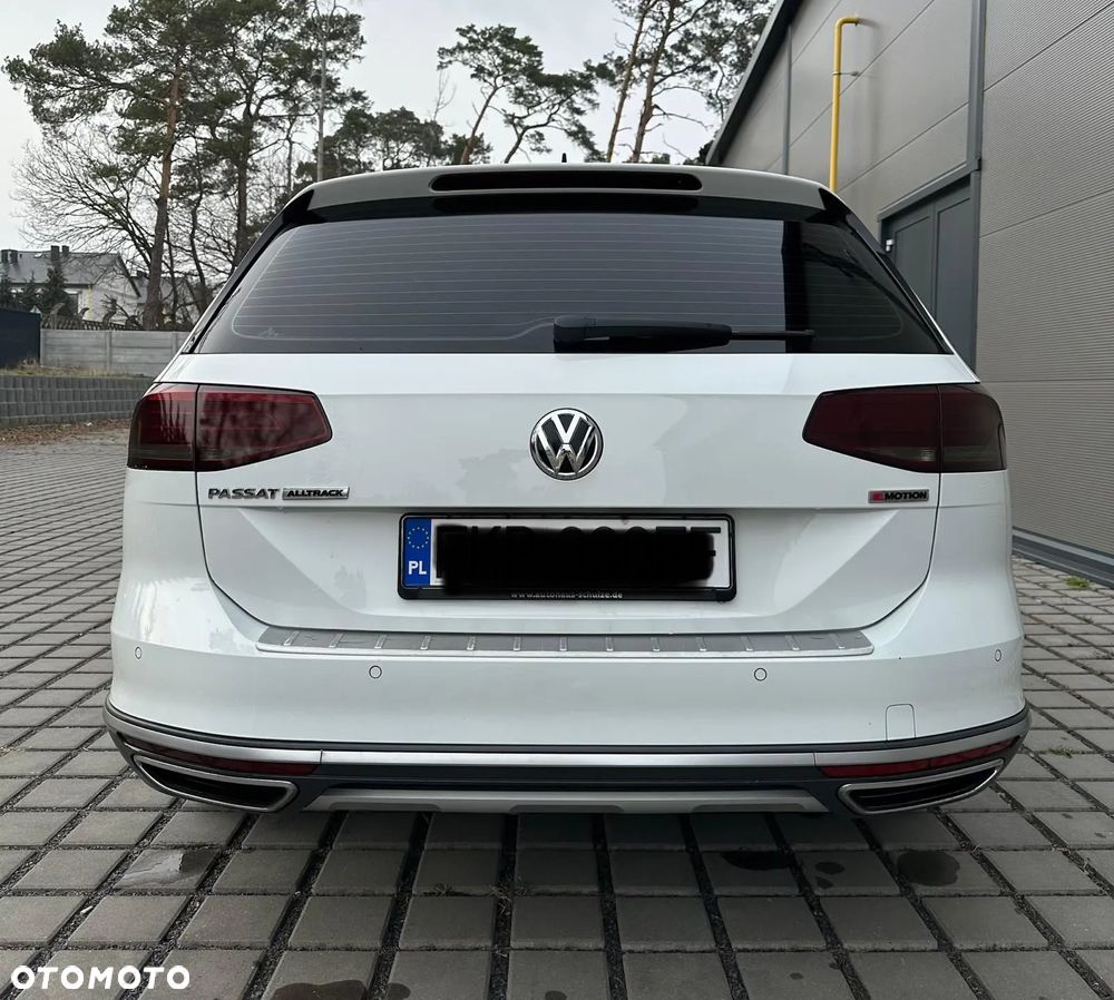 Volkswagen Passat 2.0 TDI SCR 4Mot DSG Comfortline - 11