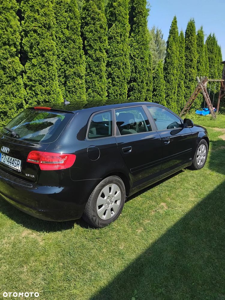 Audi A3 Sportback 1.6 TDI DPF Ambition - 5