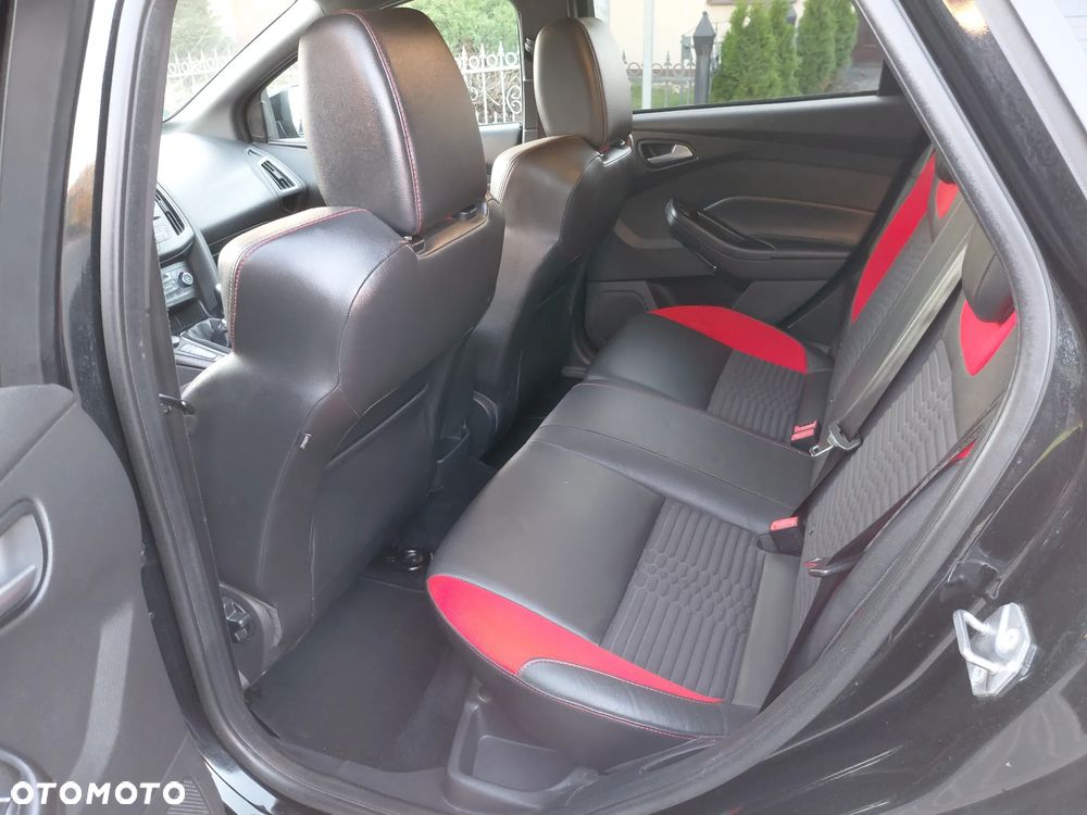Ford Focus - 8