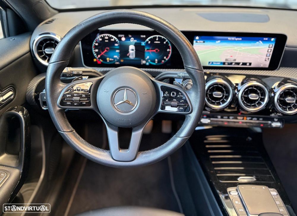 Mercedes-Benz A 180 d 7G-DCT AMG Line - 12