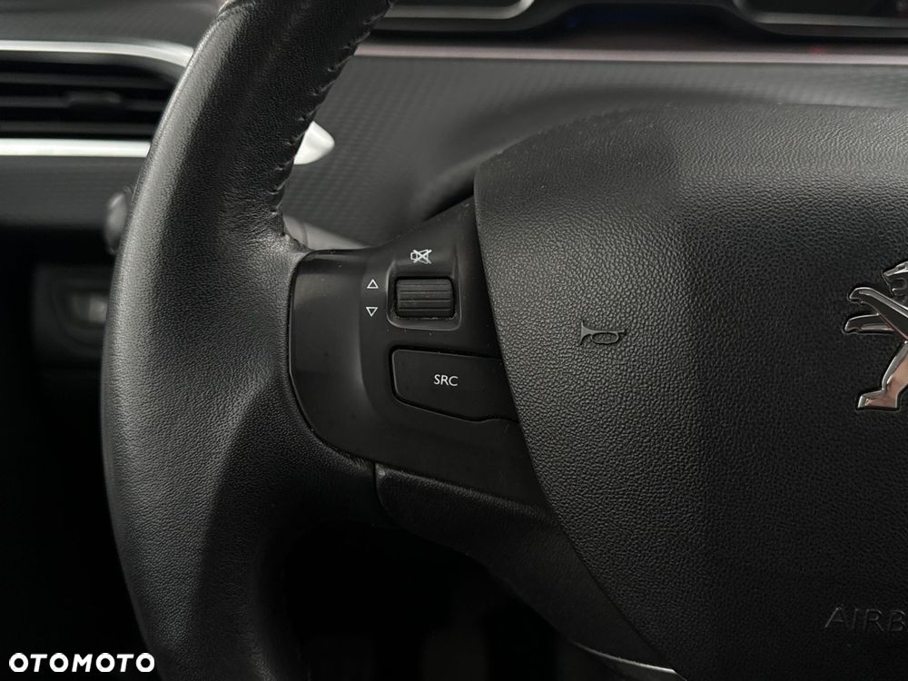 Peugeot 2008 1.6 VTi Active - 25