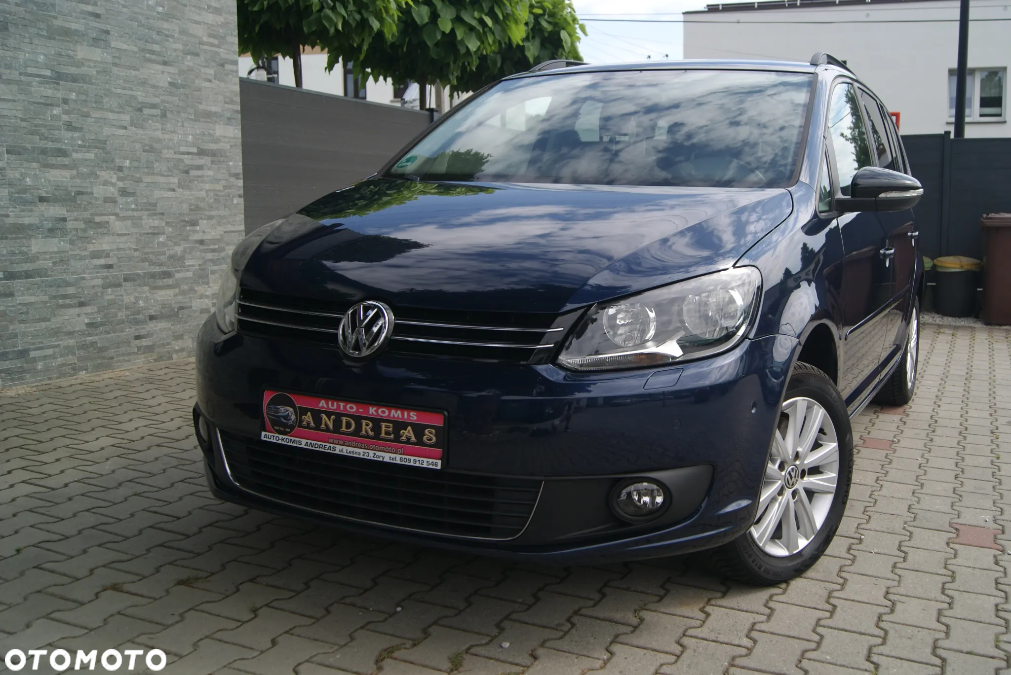 Volkswagen Touran 2.0 TDI DPF DSG STYLE - 2