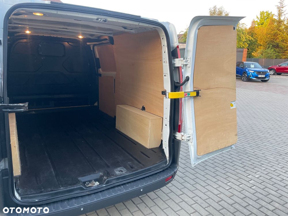 Ford Transit Custom - 11