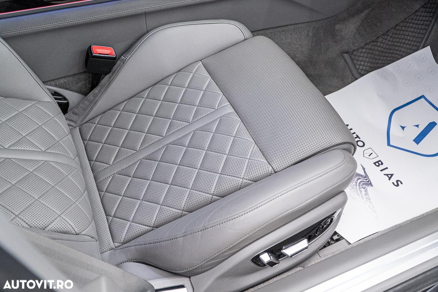 Audi A8 60 TFSI e quattro Tiptronic PHEV - 40