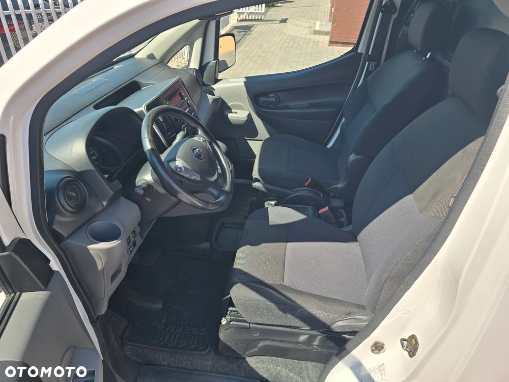 Nissan NV200 - 8