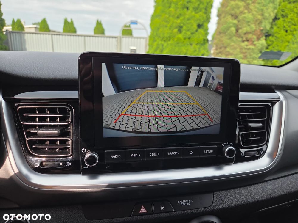 Kia Stonic 1.0 T-GDI MHEV L Business Line DCT - 11
