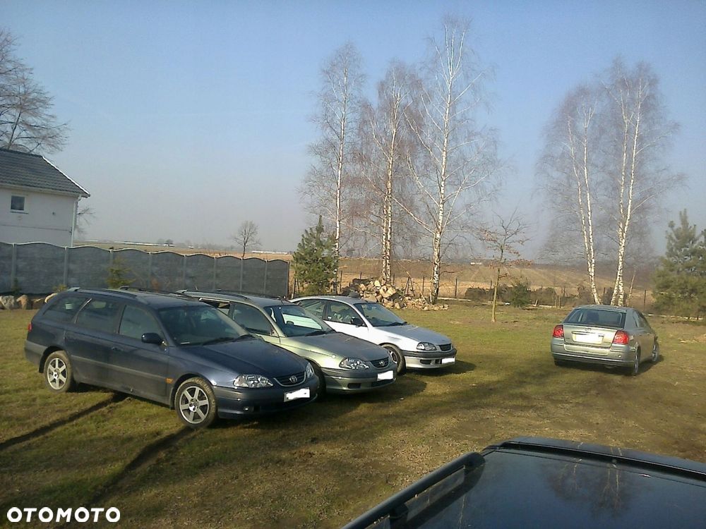 Toyota AVENSIS T22 nadkolelewy przód lewe - 10