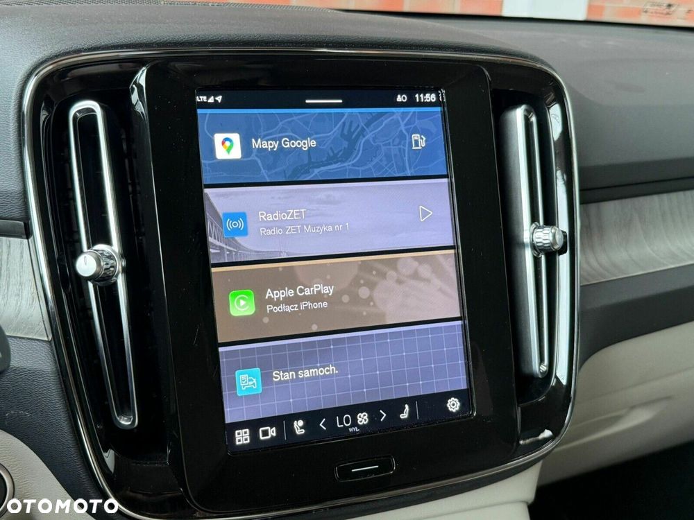 Volvo XC 40 B4 AWD Plus Bright - 25