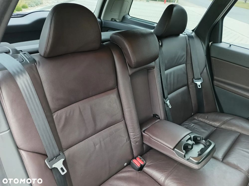 Volvo V50 D2 R-Design - 26