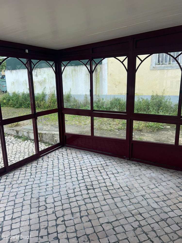 Imóvel comercial para arrendar na Trafaria - Grande imagem: 5/10