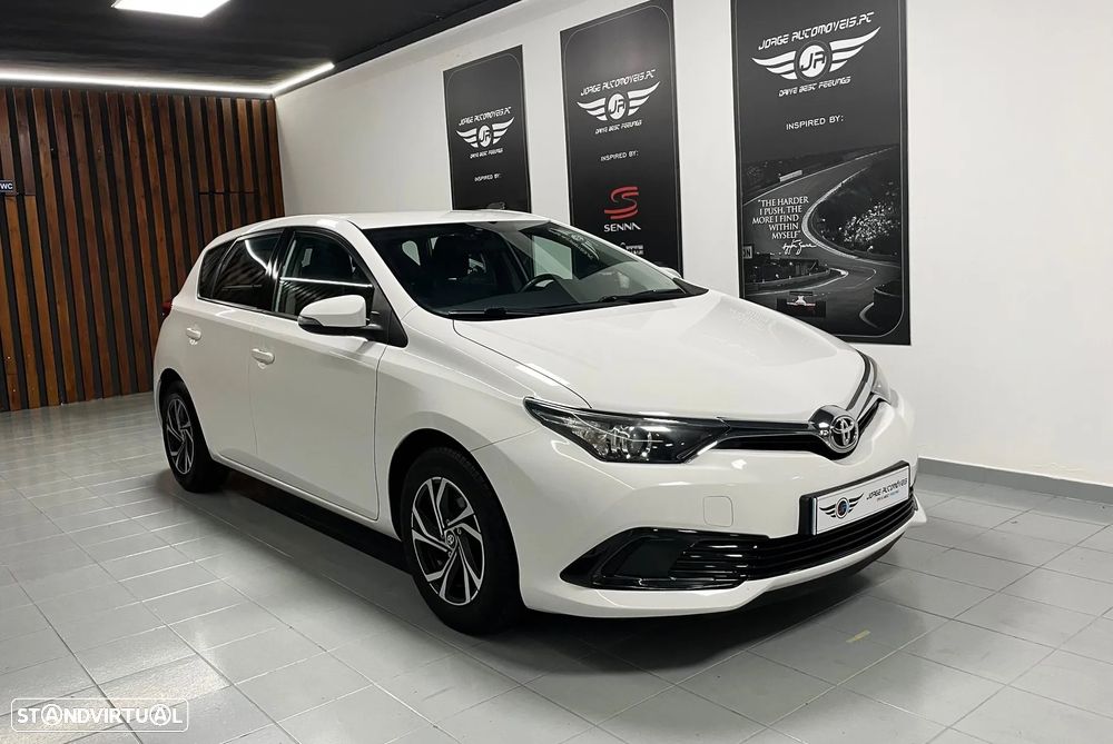 Toyota Auris 1.4 D-4D Exclusive - 9