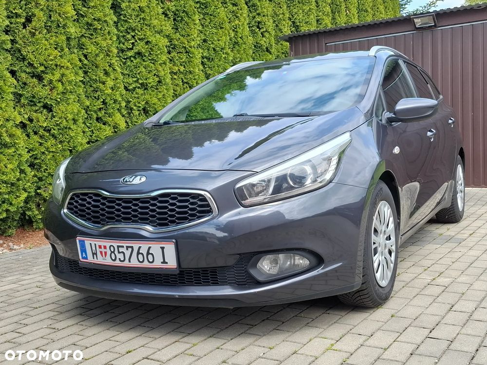 Kia Ceed 1.6 CRDi 128 Vision - 1
