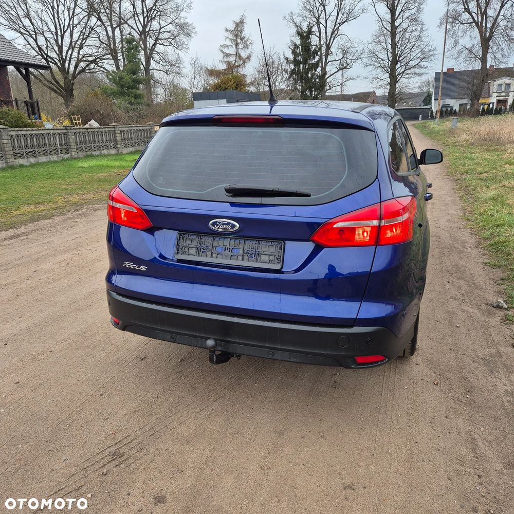 Ford Focus 1.5 TDCi SYNC Edition - 6
