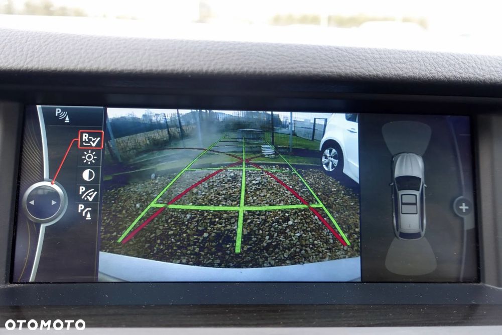 BMW Seria 5 530d xDrive Sport-Aut Modern Line - 25