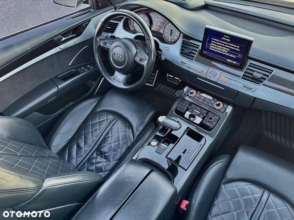Audi S8 - 14
