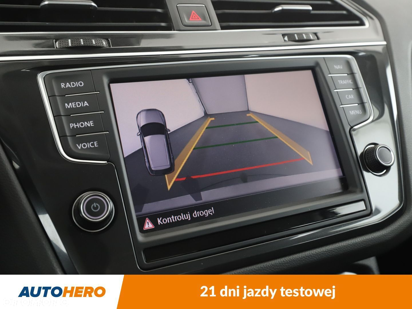Volkswagen Tiguan - 25
