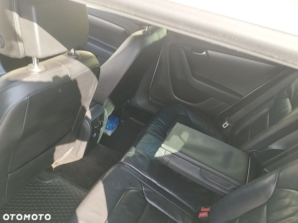 Volkswagen Passat Variant 1.8 TSI Comfortline - 10