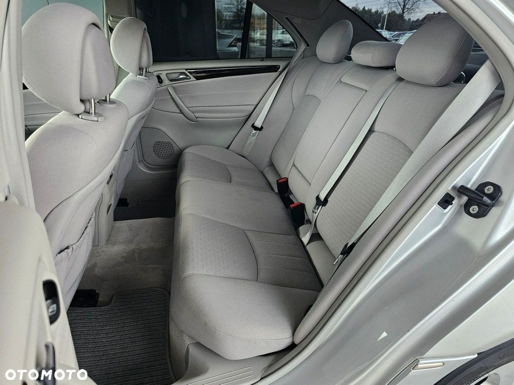 Mercedes-Benz Klasa C 180 Kompressor Automatik Elegance - 22