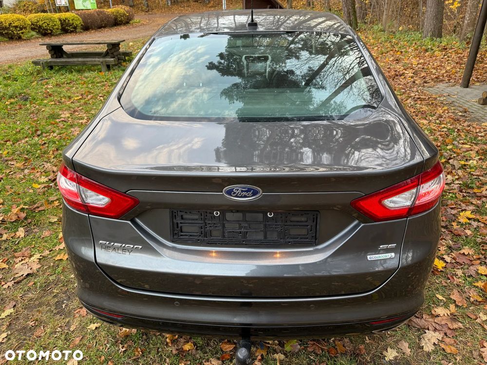 Ford Fusion 2.0 EcoBoost Titanium - 9